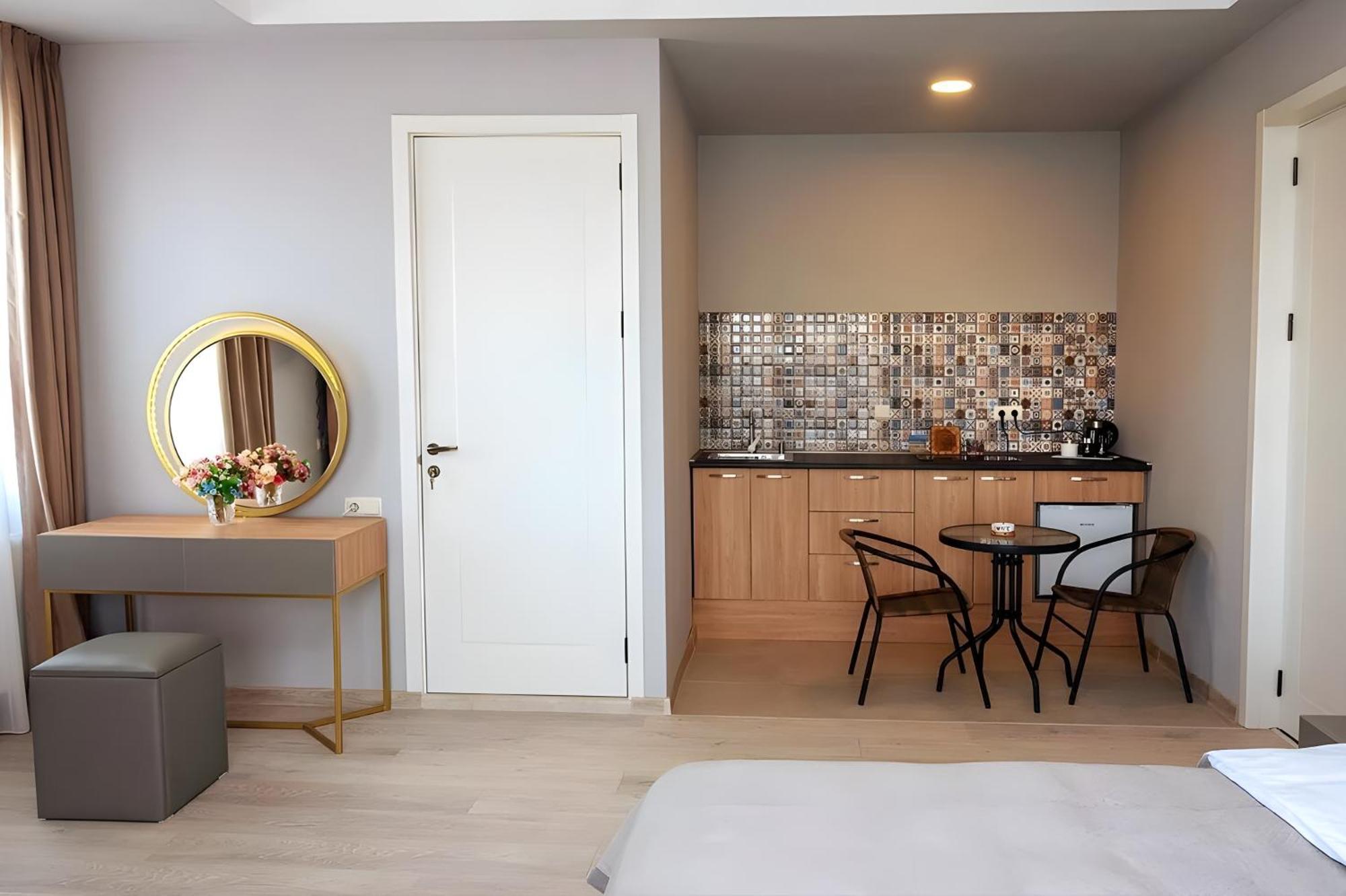 Tbilisi Mare Hotel ภายนอก รูปภาพ